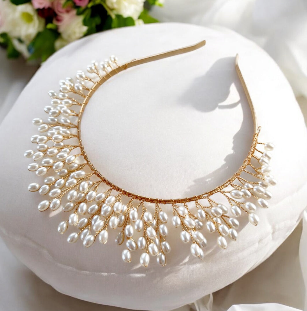 Pearl bridal headpiece