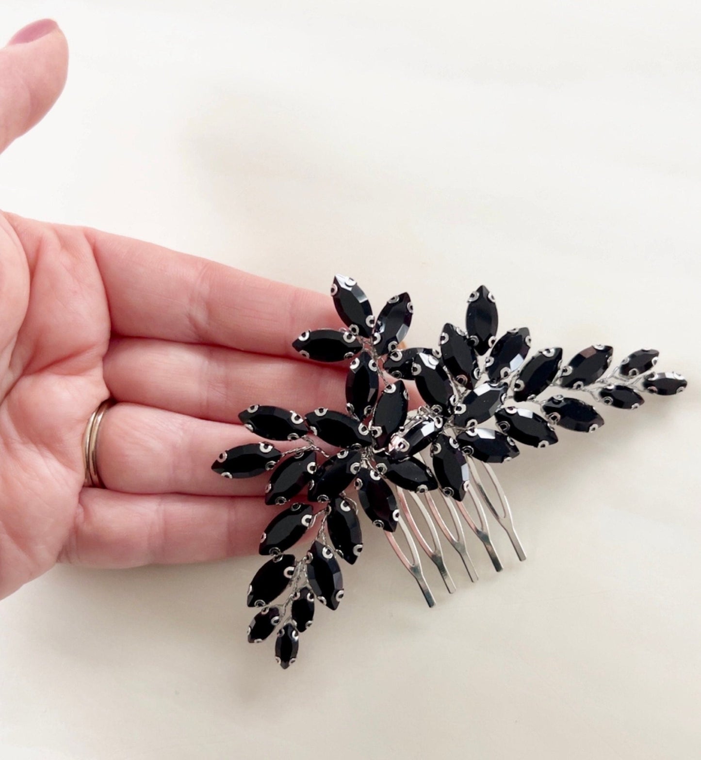 black crystal hair comb - Petal & Pearl
