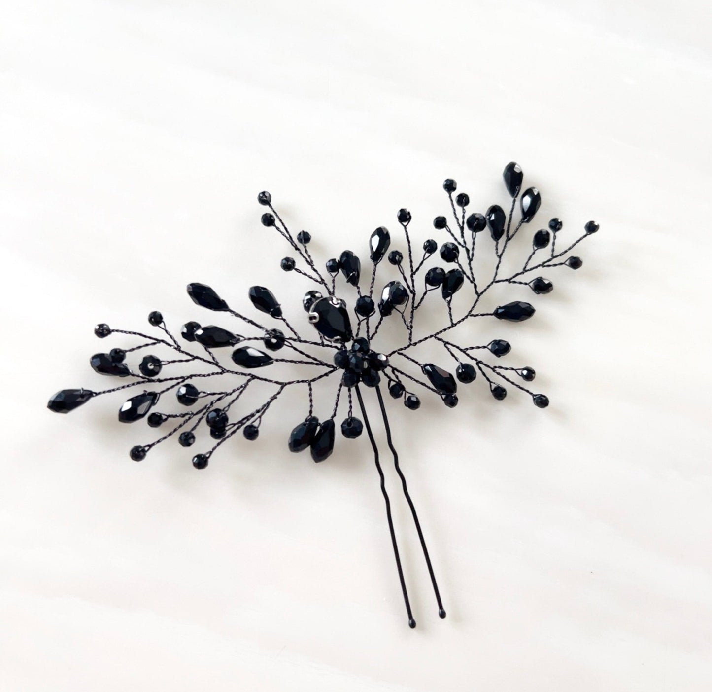 Black crystal hair pin - Petal & Pearl