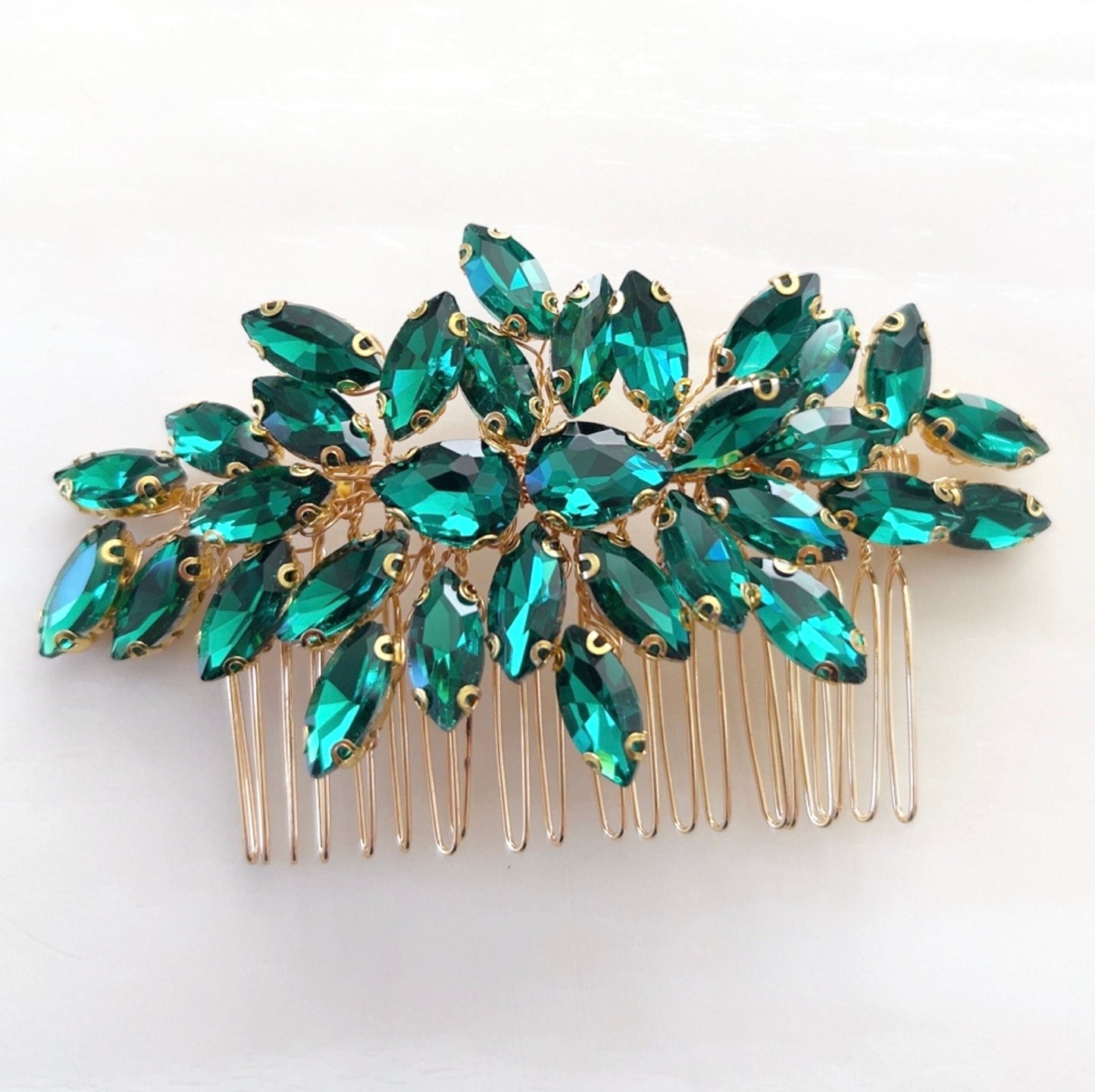 Emerald green crystal hair comb - Petal & Pearl