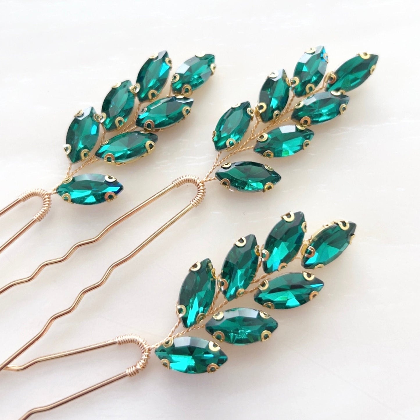 Emerald green crystal hair pins - Petal & Pearl
