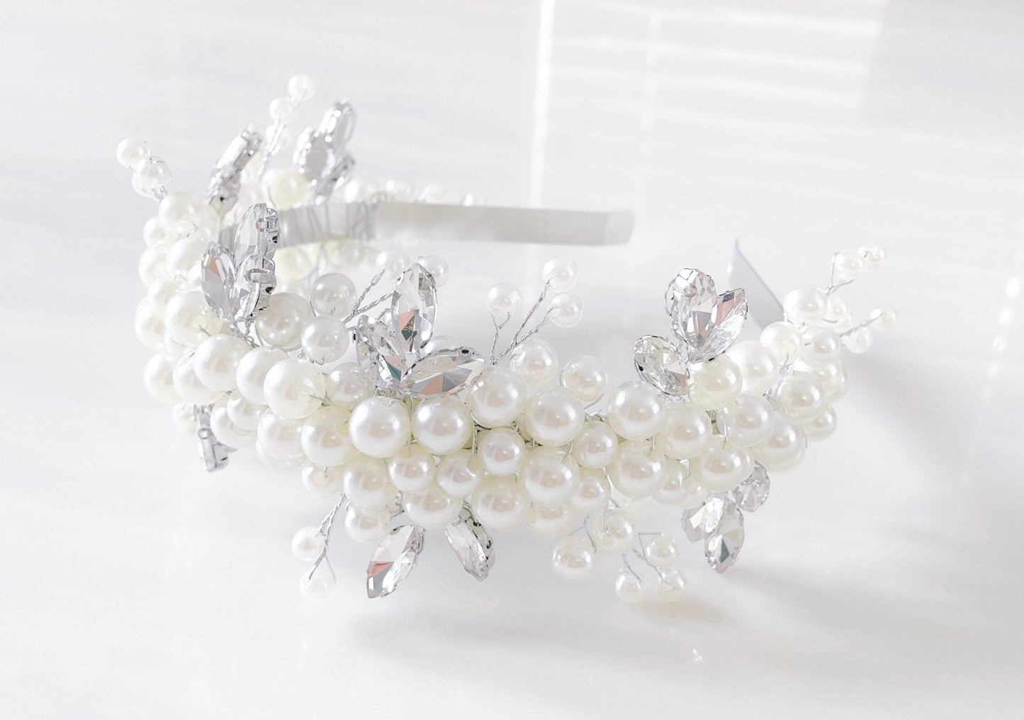Ivory pearl headpiece - Petal & Pearl