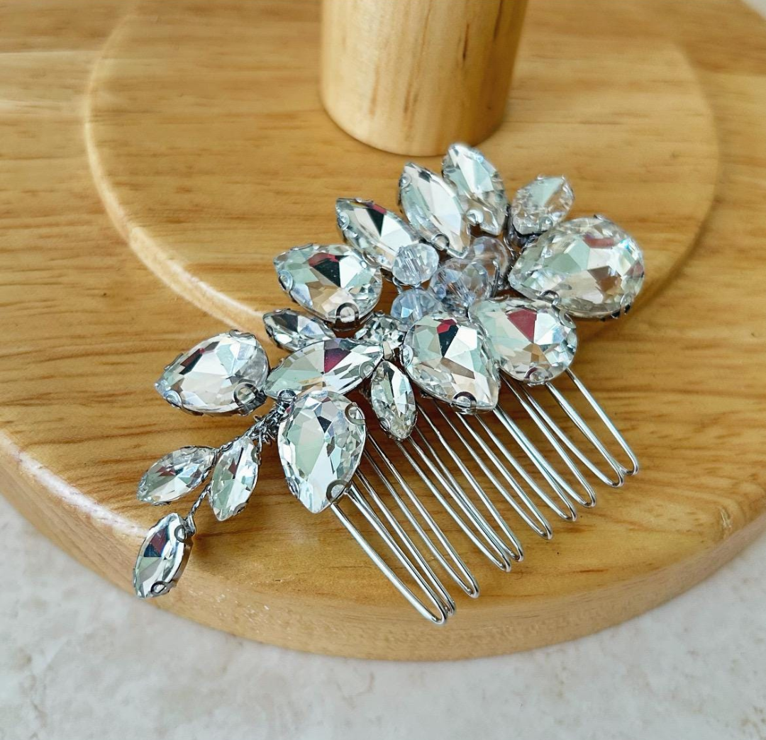 Clear crystal hair comb