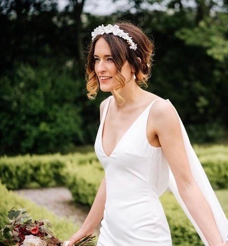 White Bridal headpiece - Petal & Pearl