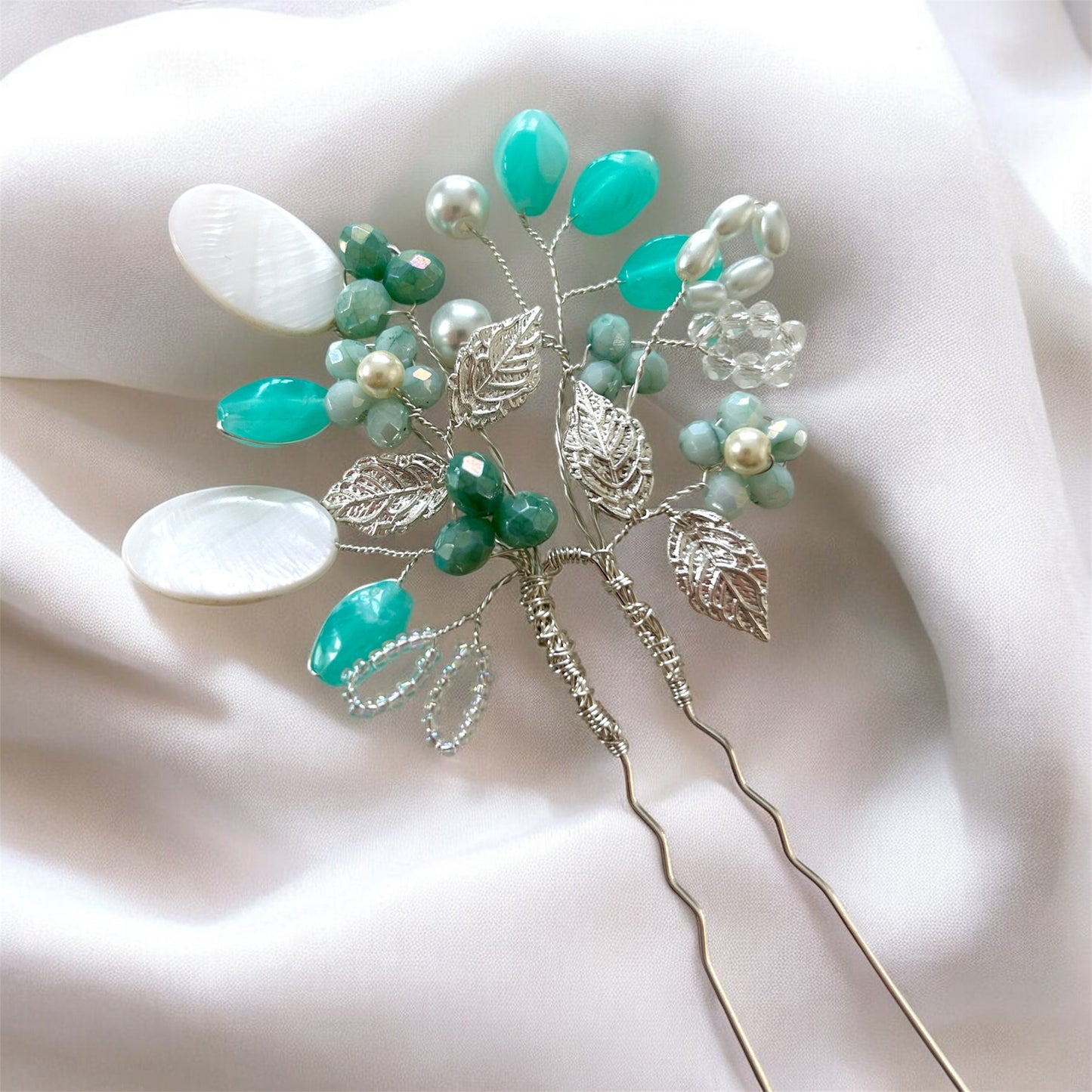 Luna Bloom Hair Pin