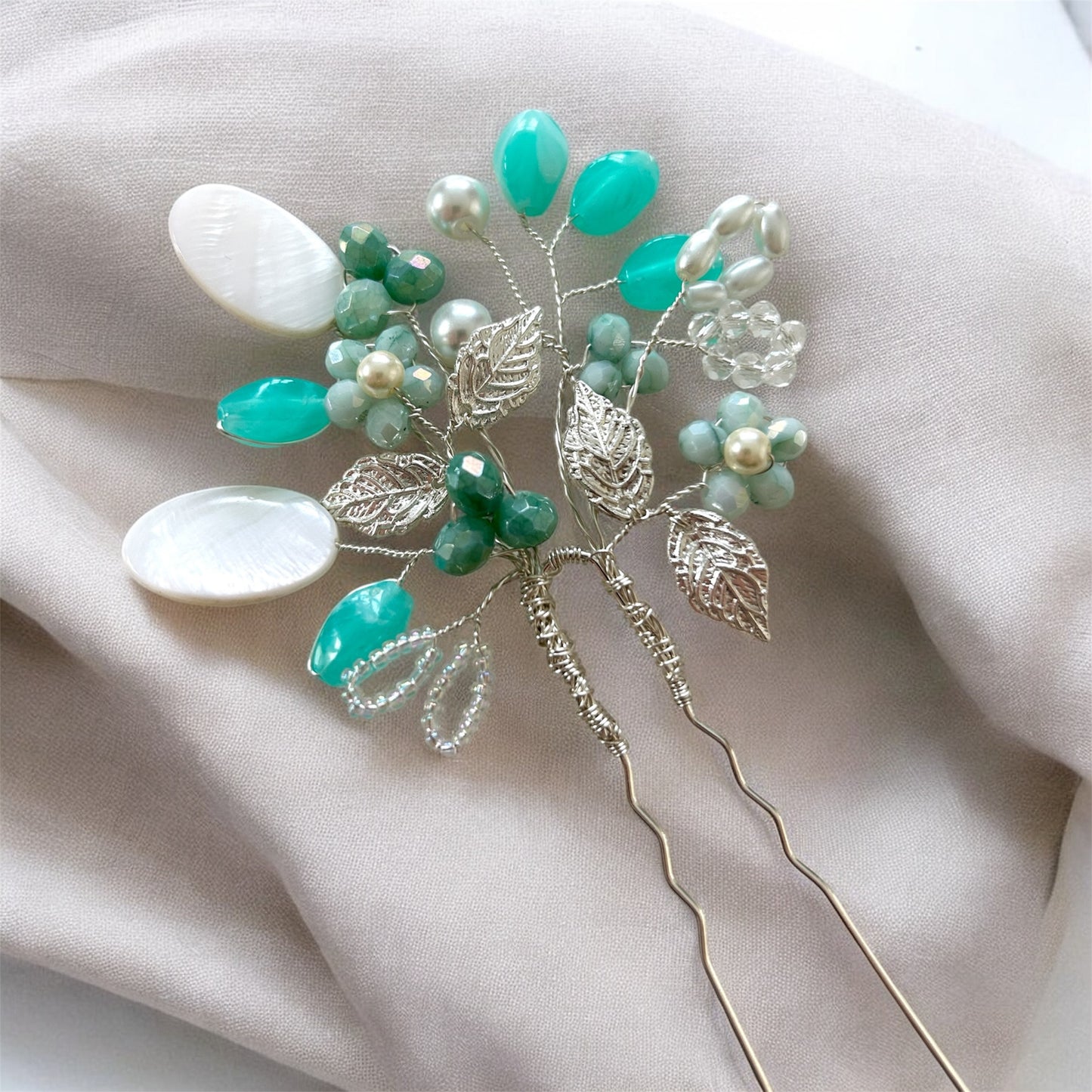 Luna Bloom Hair Pin