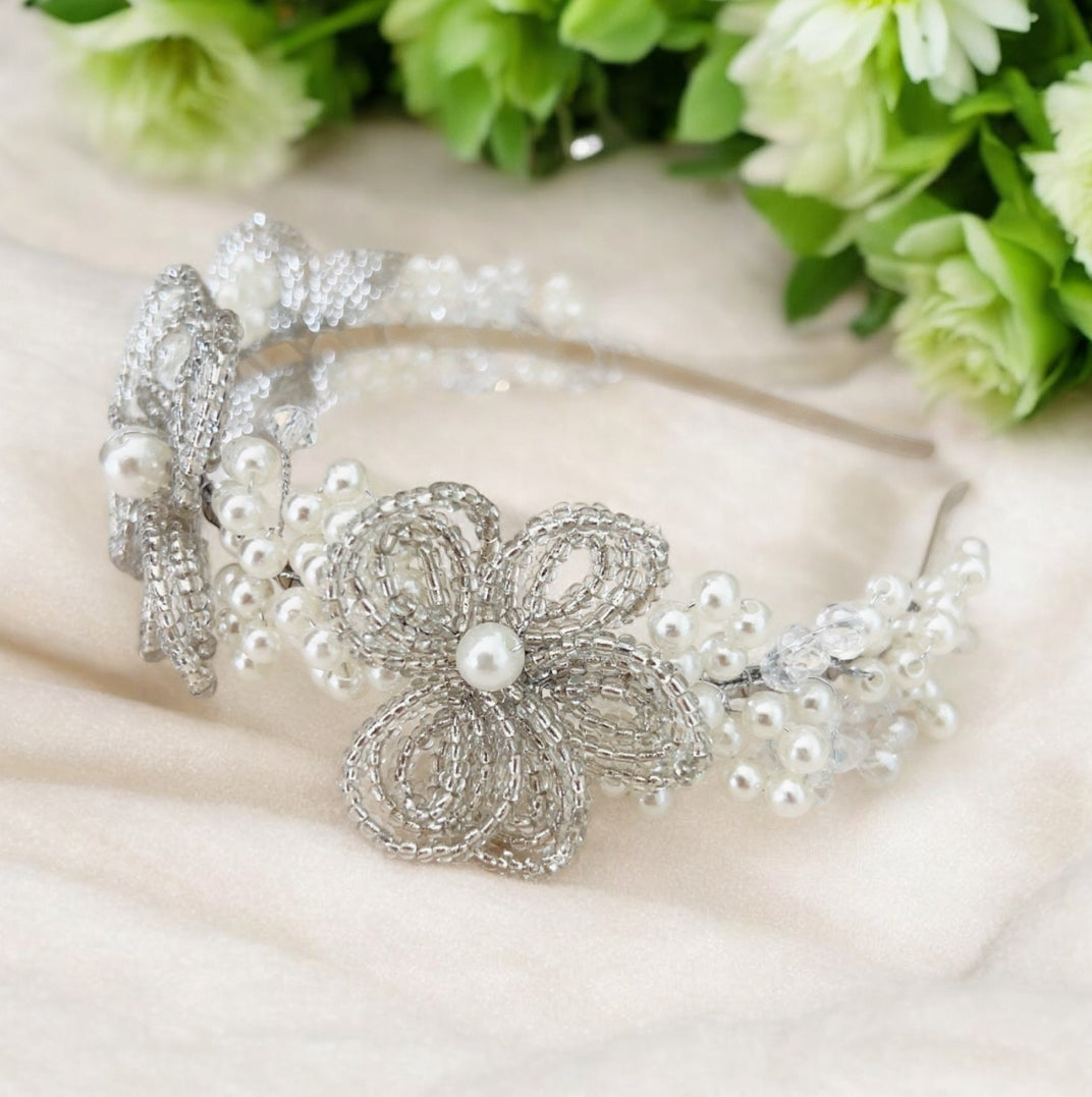 50’s inspired bridal headpiece