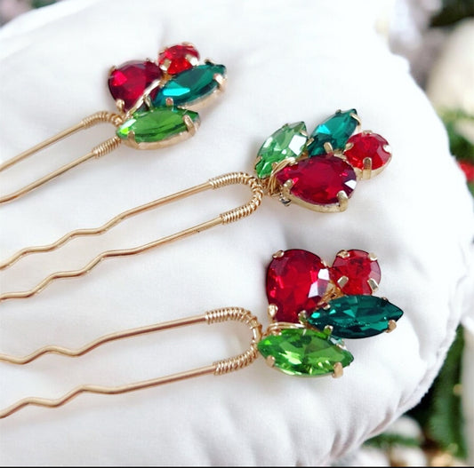 red and green hair pins