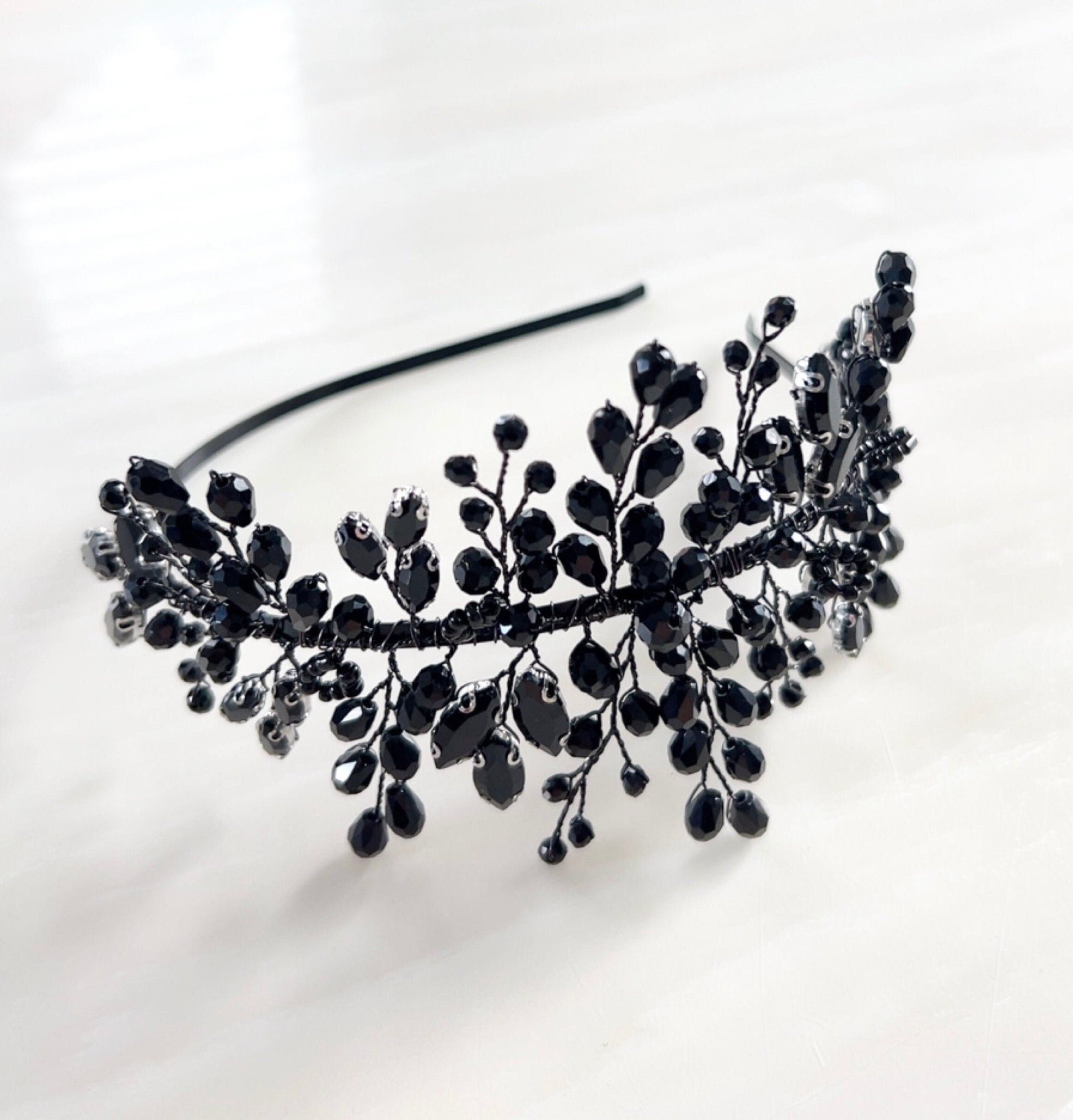 Black crystal vintage style side headpiece - Petal & Pearl