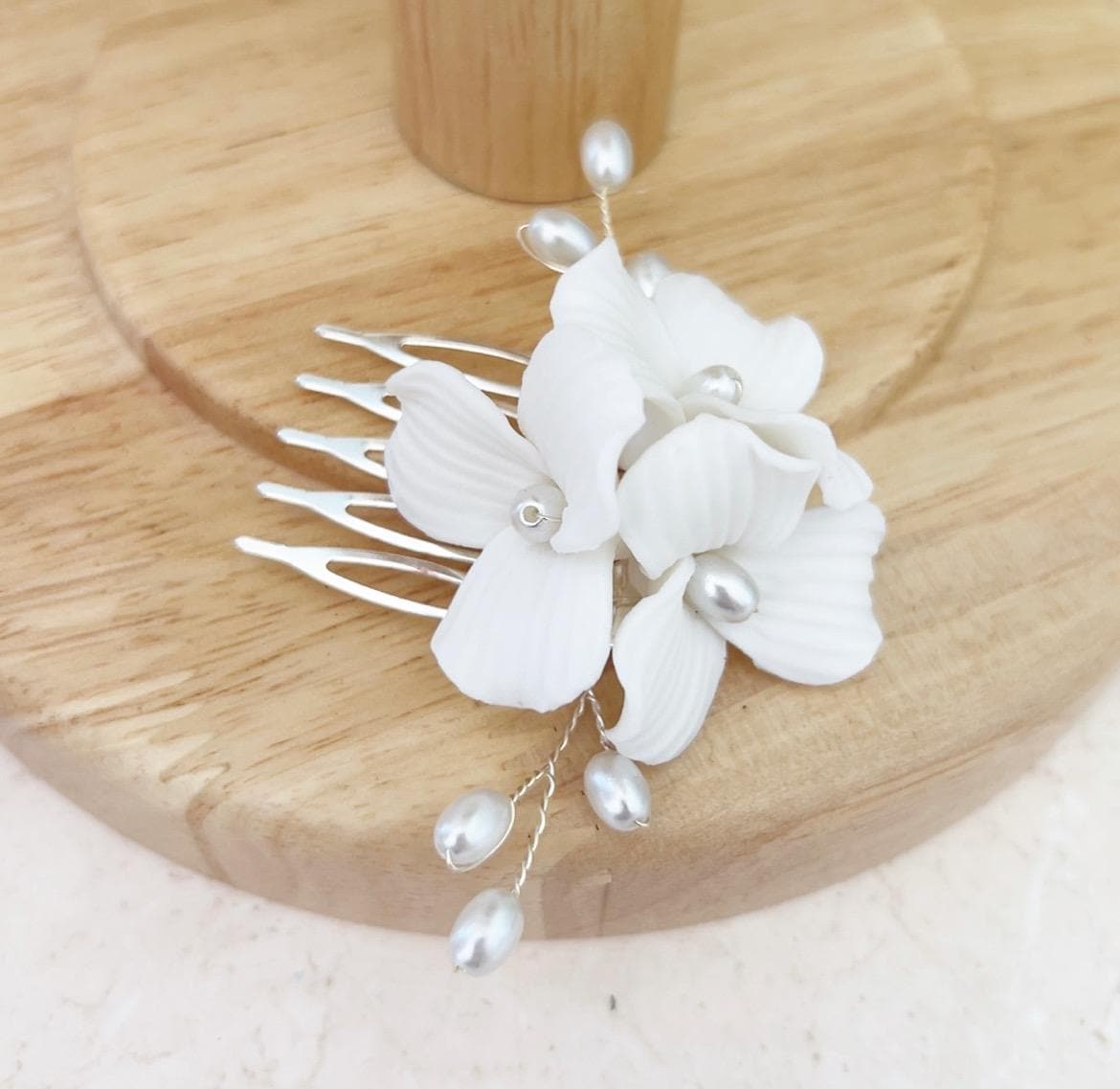 Delicate white flower Bridal hair comb - Petal & Pearl
