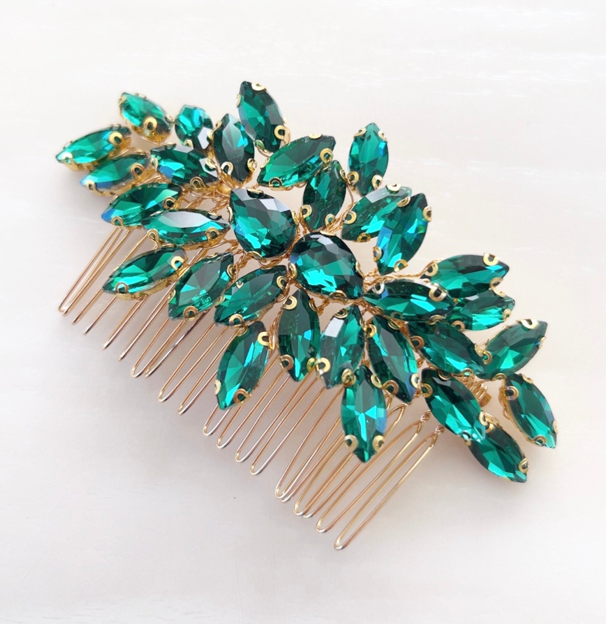 Emerald green crystal hair comb - Petal & Pearl