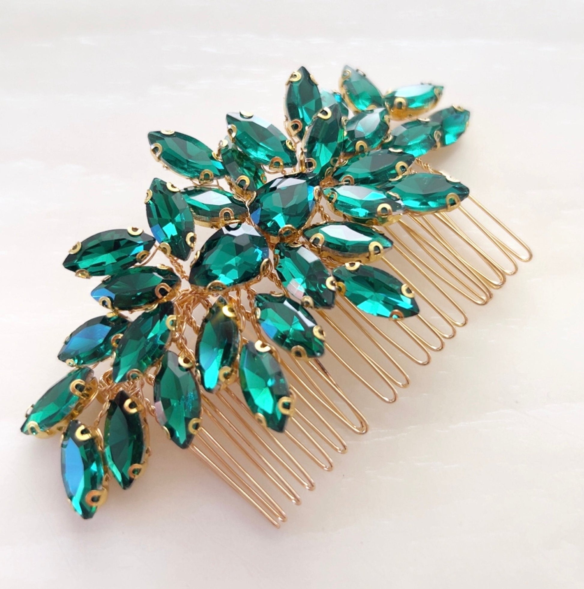 Emerald green crystal hair comb - Petal & Pearl