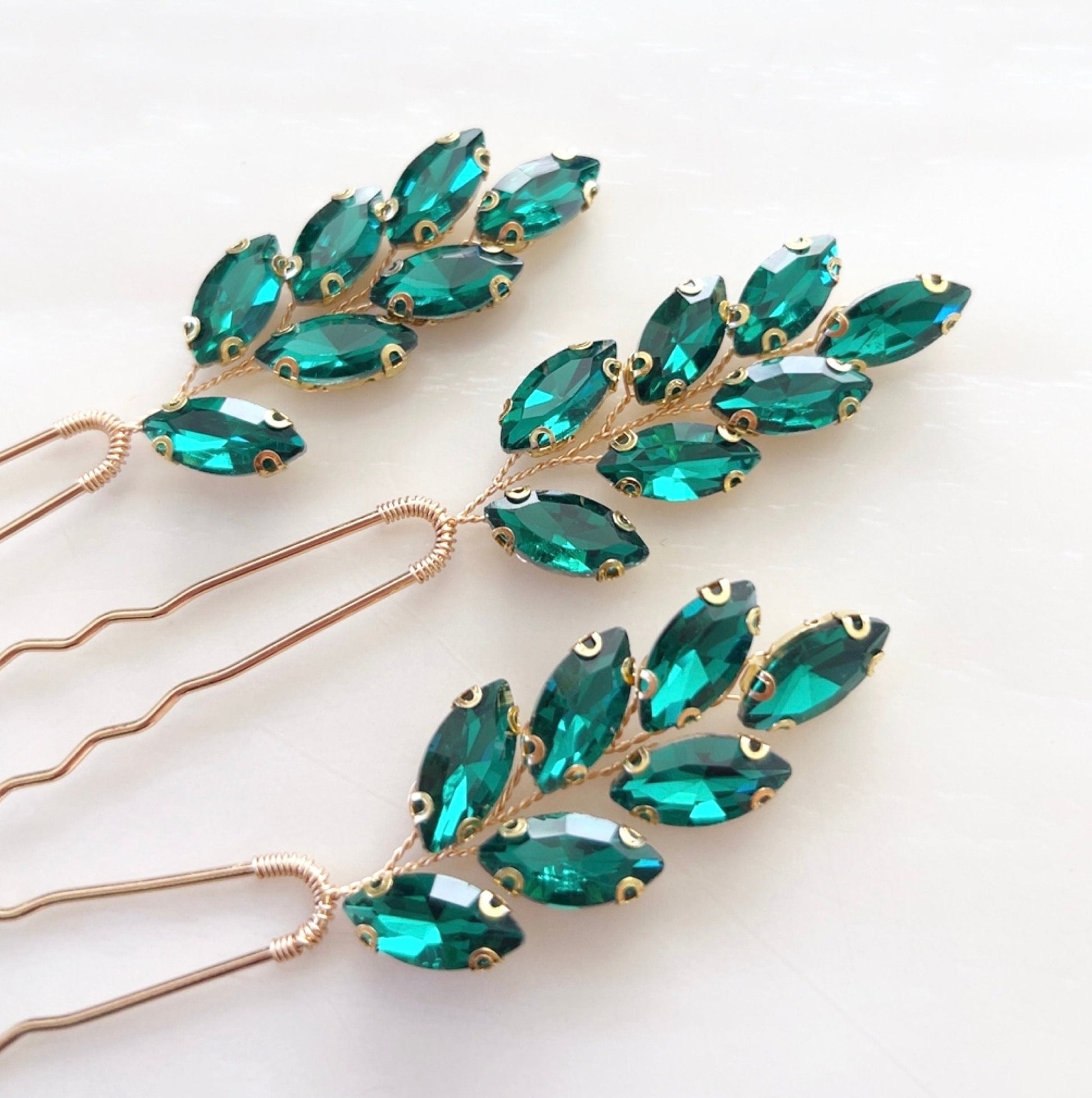 Emerald green crystal hair pins - Petal & Pearl