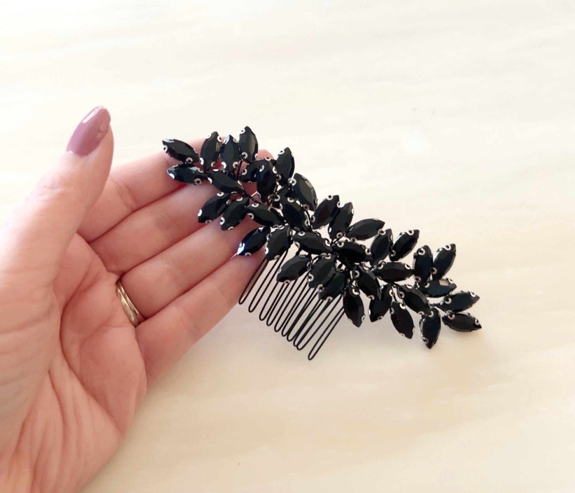 Enya black crystal hair comb - Petal & Pearl