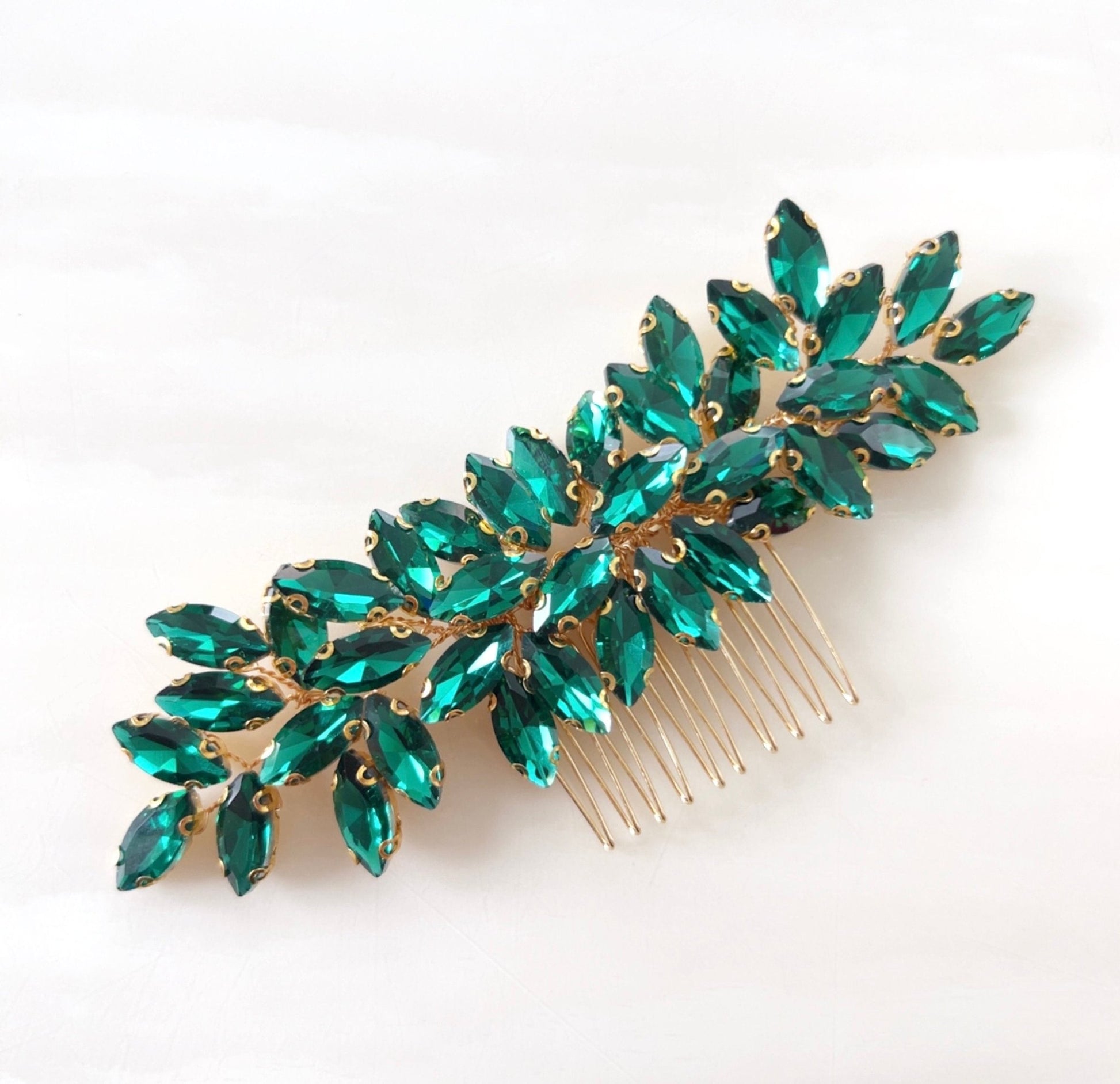 Enya emerald green crystal hair comb - Petal & Pearl