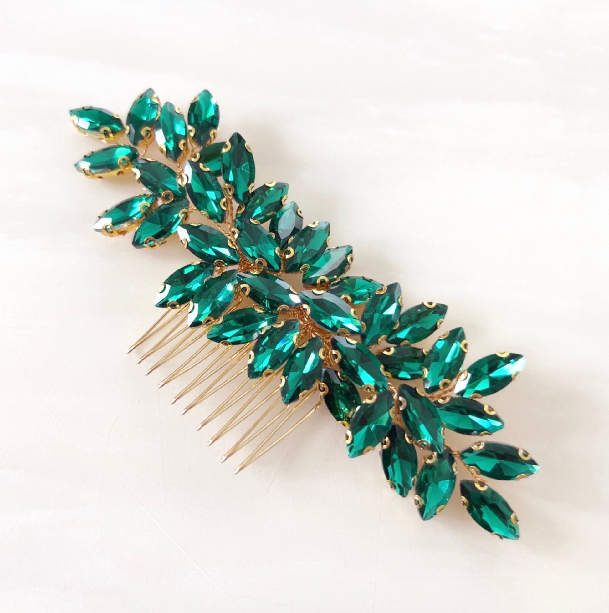 Enya emerald green crystal hair comb - Petal & Pearl