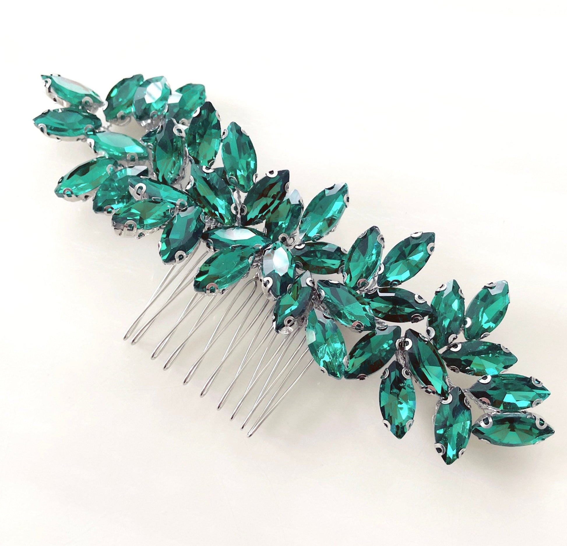Enya Emerald green hair comb - Petal & Pearl