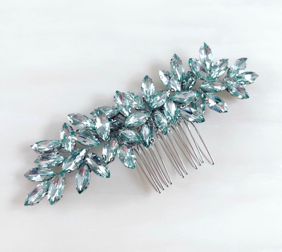 Enya mint green hair comb - Petal & Pearl