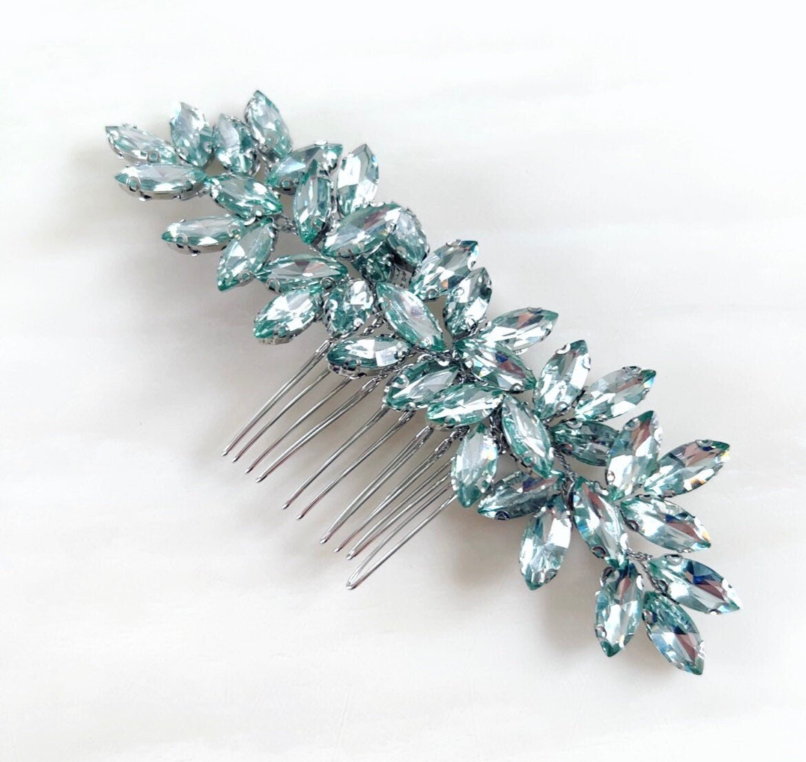 Enya mint green hair comb - Petal & Pearl