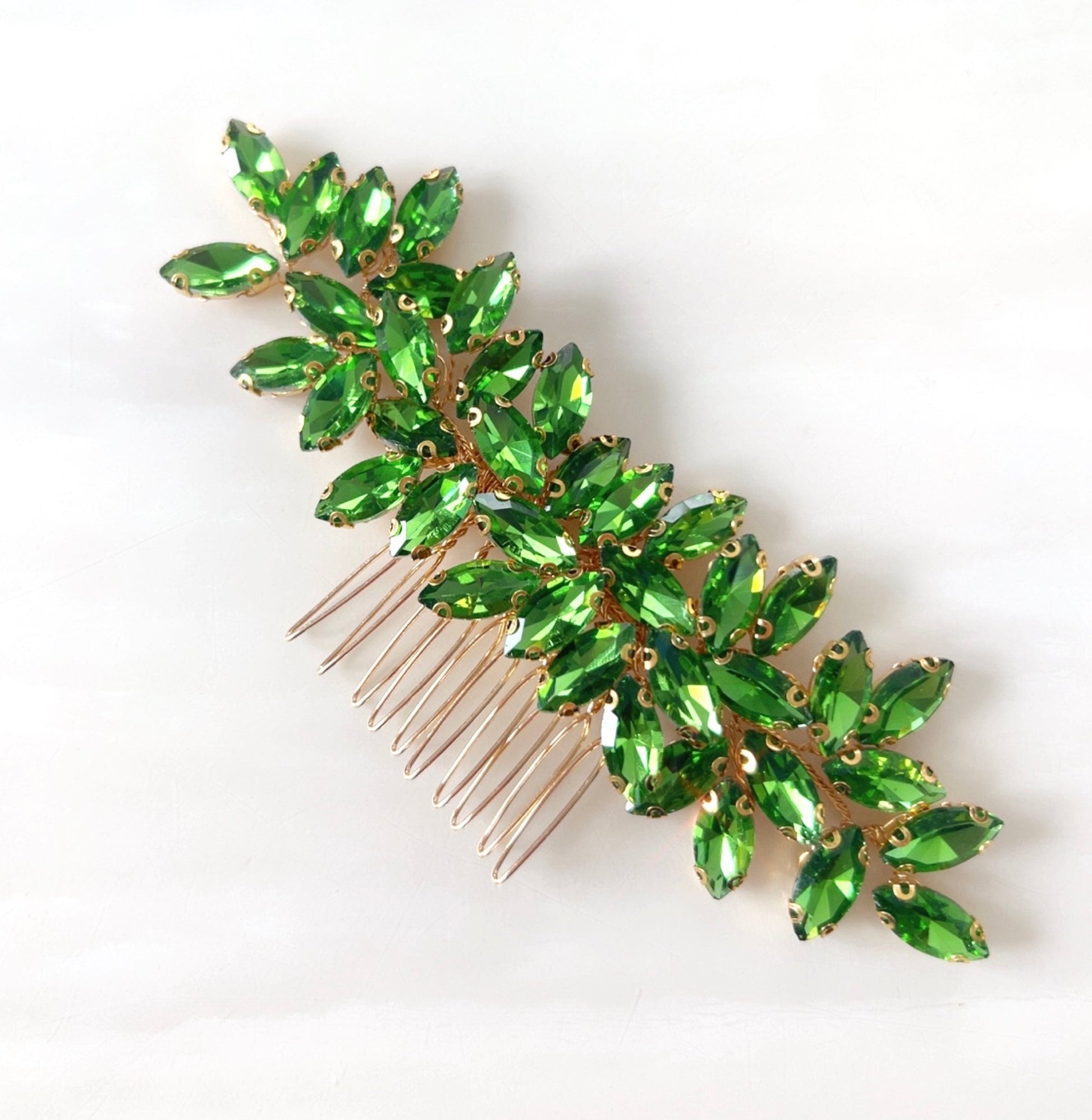 Enya Peridot green crystal hair comb - Petal & Pearl