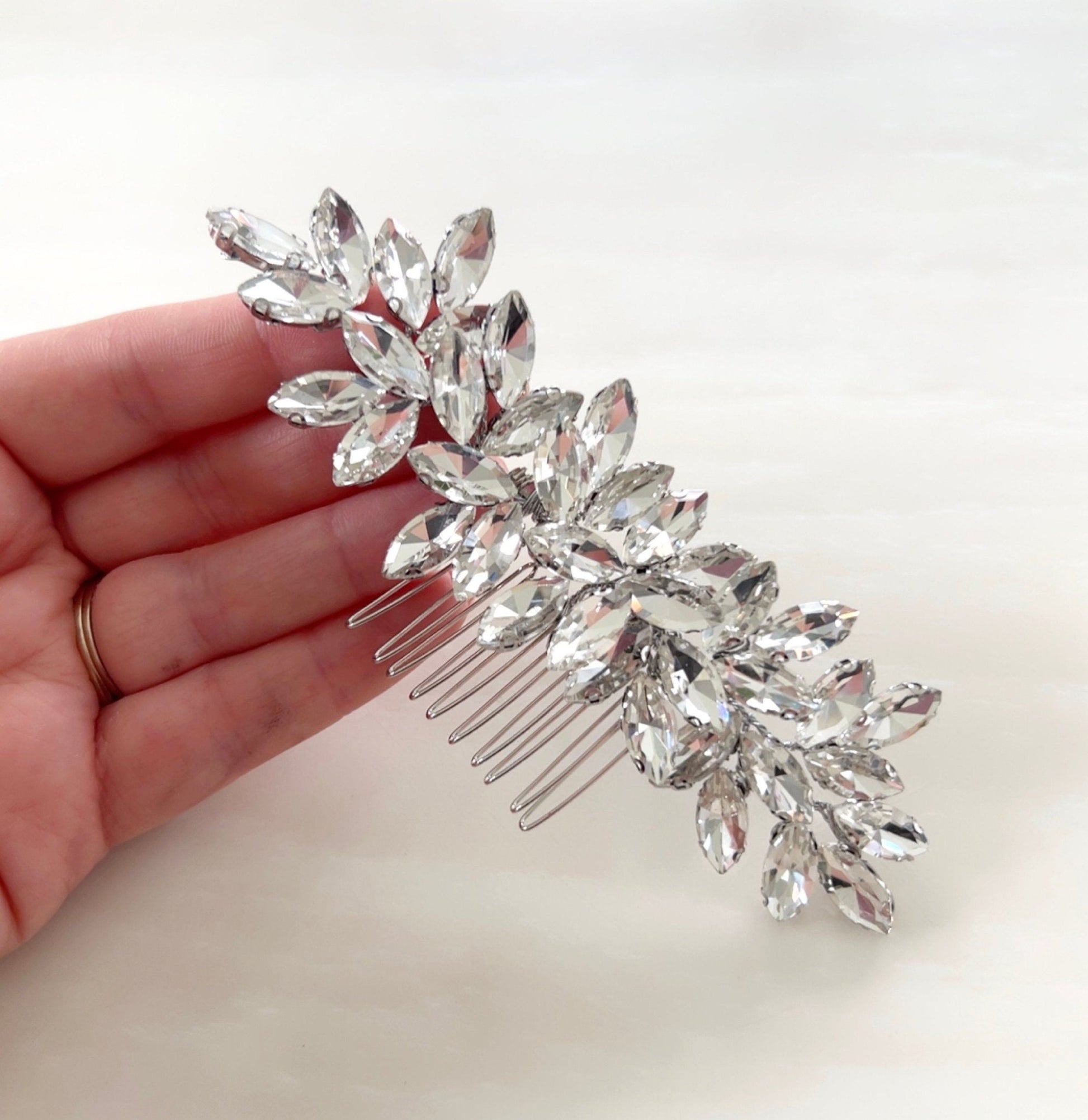 Enya silver crystal hair comb - Petal & Pearl