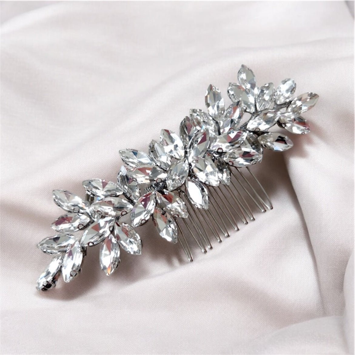 Enya silver crystal hair comb - Petal & Pearl