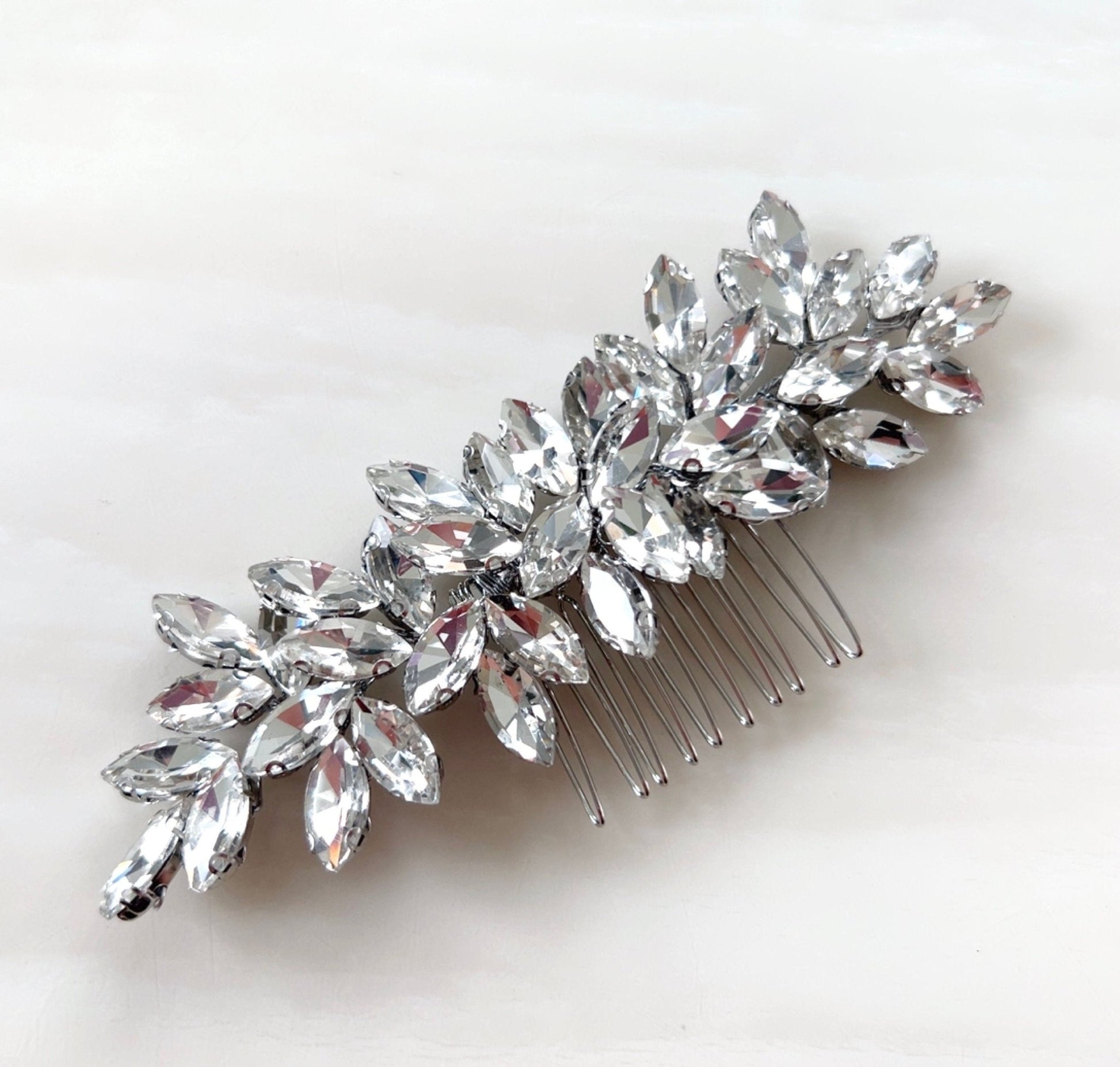 Enya silver crystal hair comb - Petal & Pearl