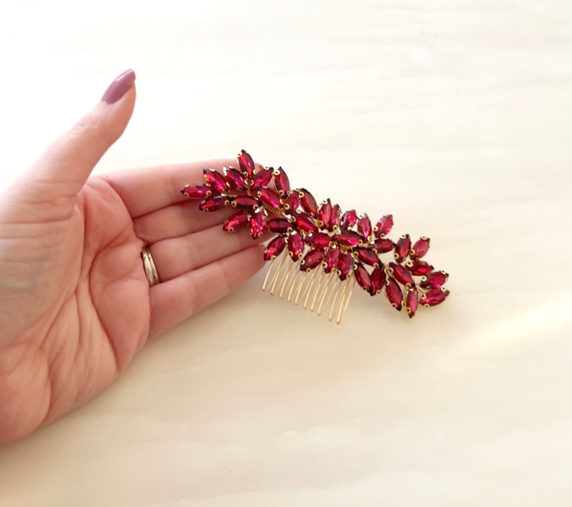 Enya wine red hair comb - Petal & Pearl