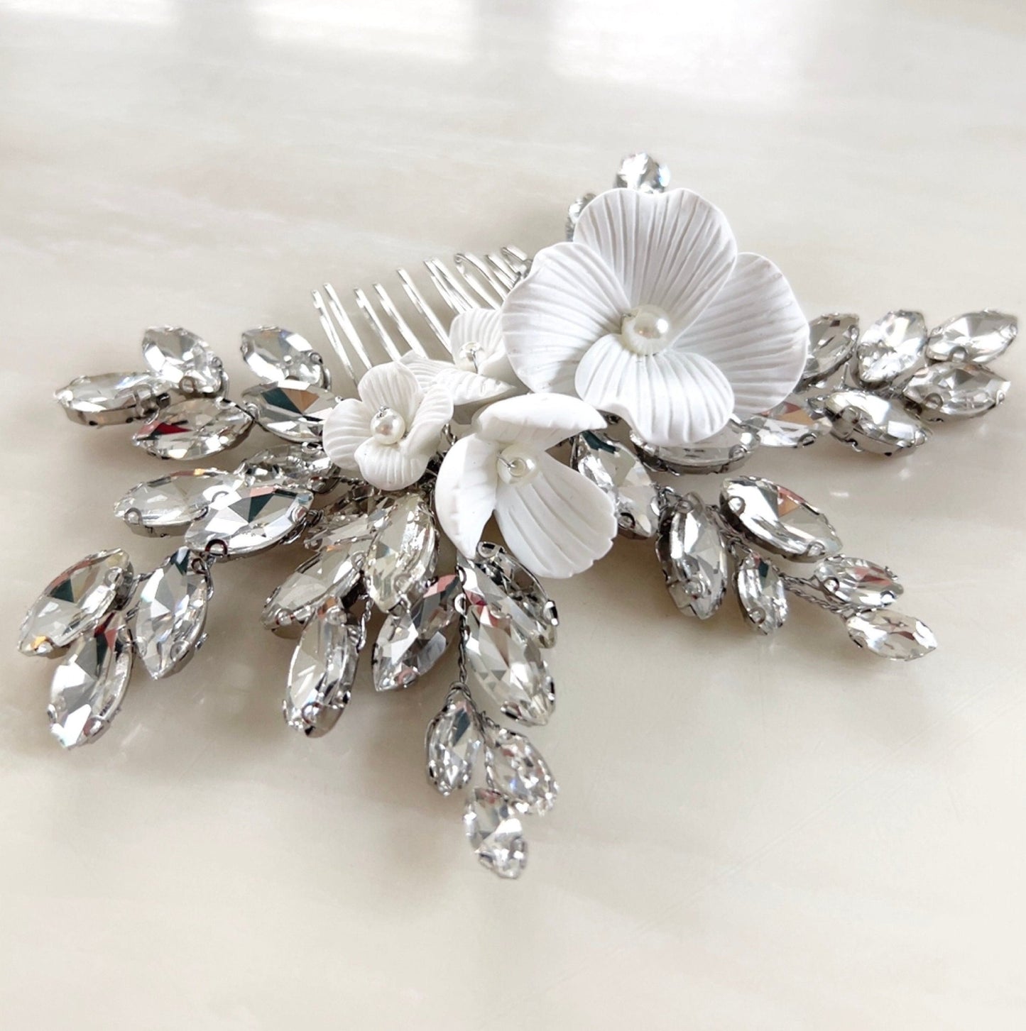 Floral hair comb - Petal & Pearl