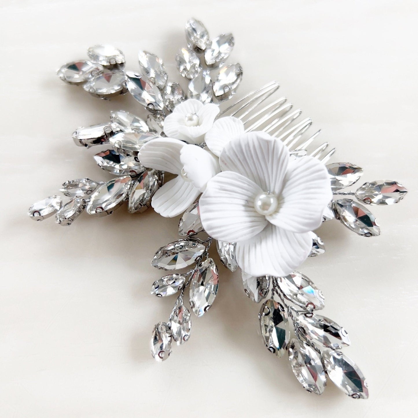 Floral hair comb - Petal & Pearl