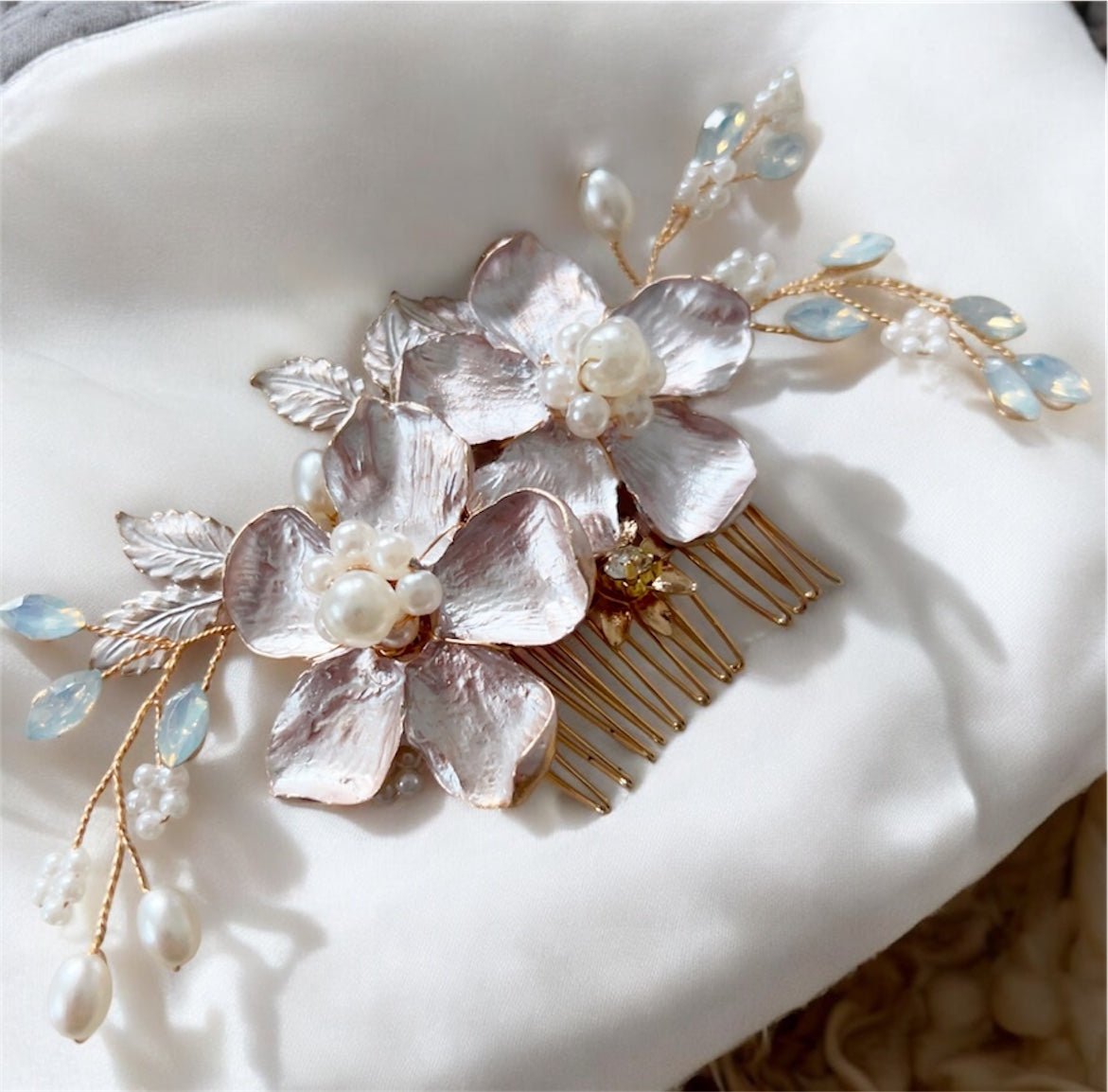 Gold Flower Bridal Hair Comb - Petal & Pearl