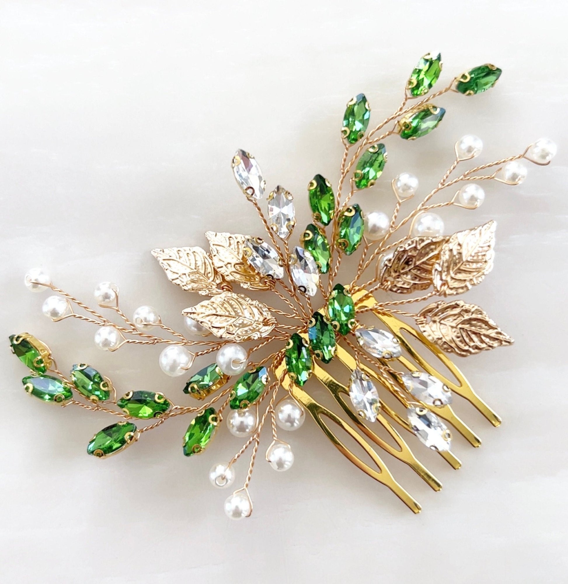 Gold leaf and green crystal and hair comb - Petal & Pearl