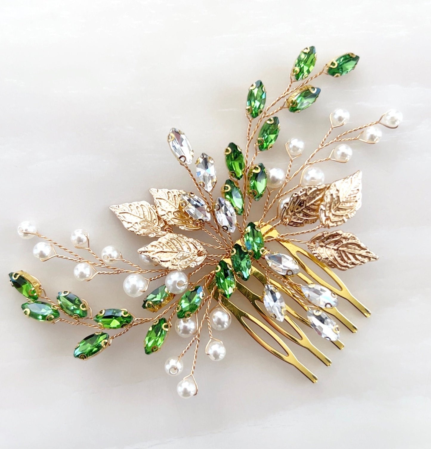 Gold leaf and green crystal and hair comb - Petal & Pearl