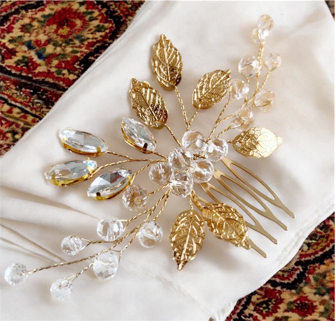 Gold leaf hair comb - Petal & Pearl