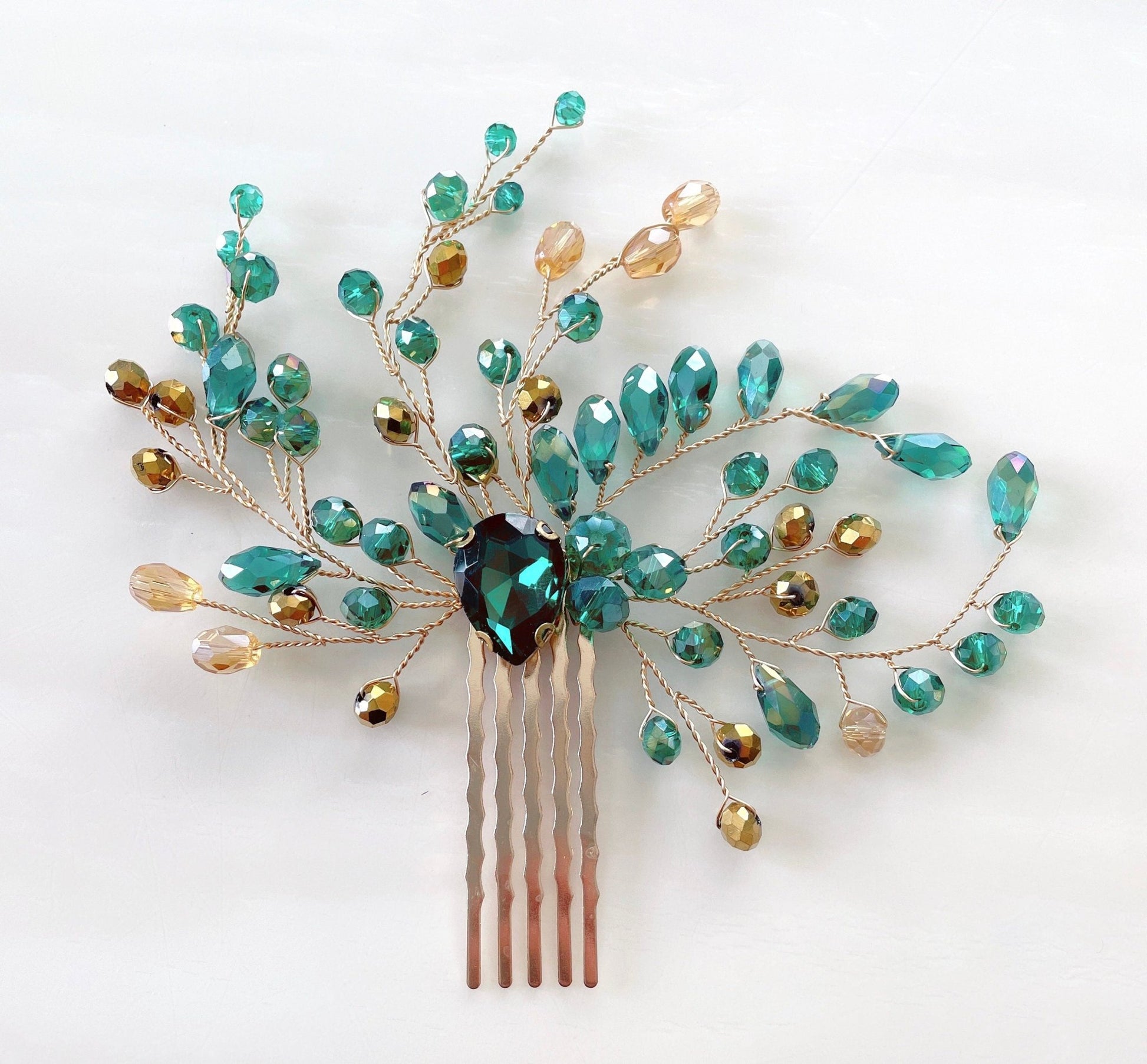 Green and gold hair comb - Petal & Pearl