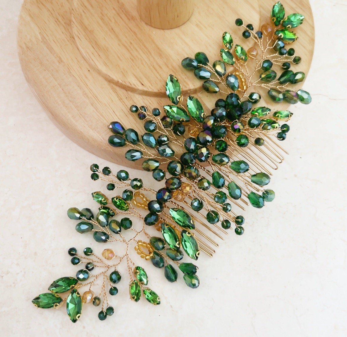 Green crystal hair comb - Petal & Pearl