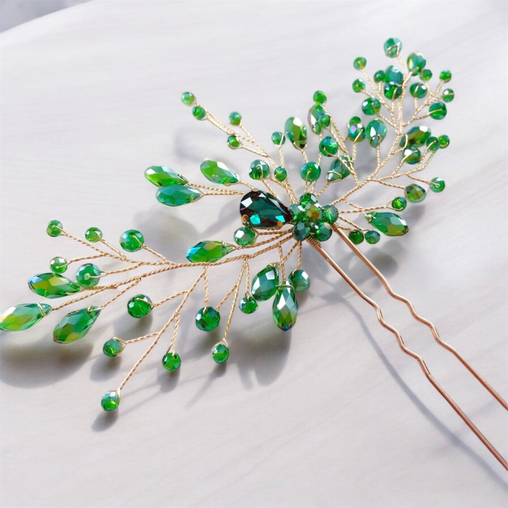 Green crystal hair pin - Petal & Pearl