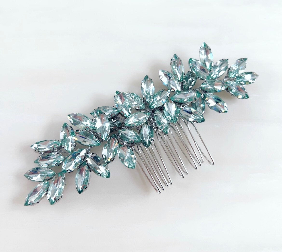 Enya mint green hair comb