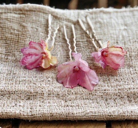 Lilac flower hair pins - Petal & Pearl