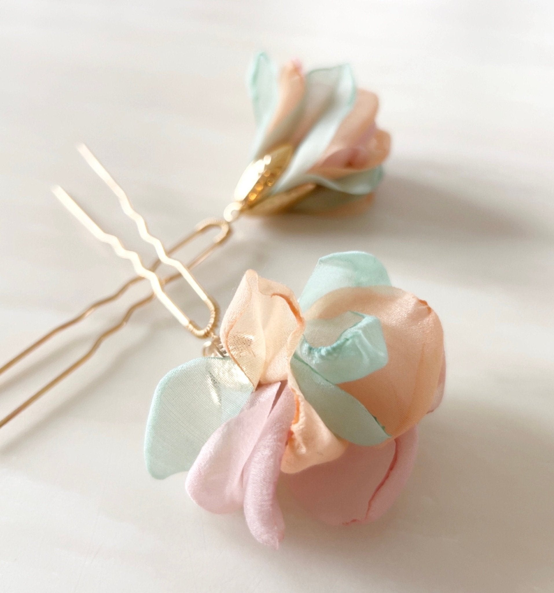 Mint and blush flower hair pins - Petal & Pearl