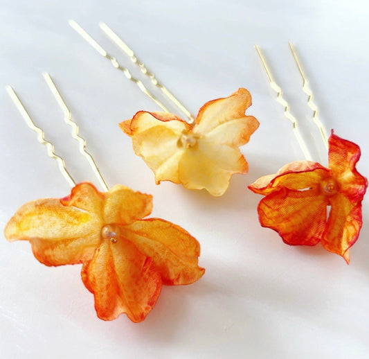 Orange flower hair pins - Petal & Pearl