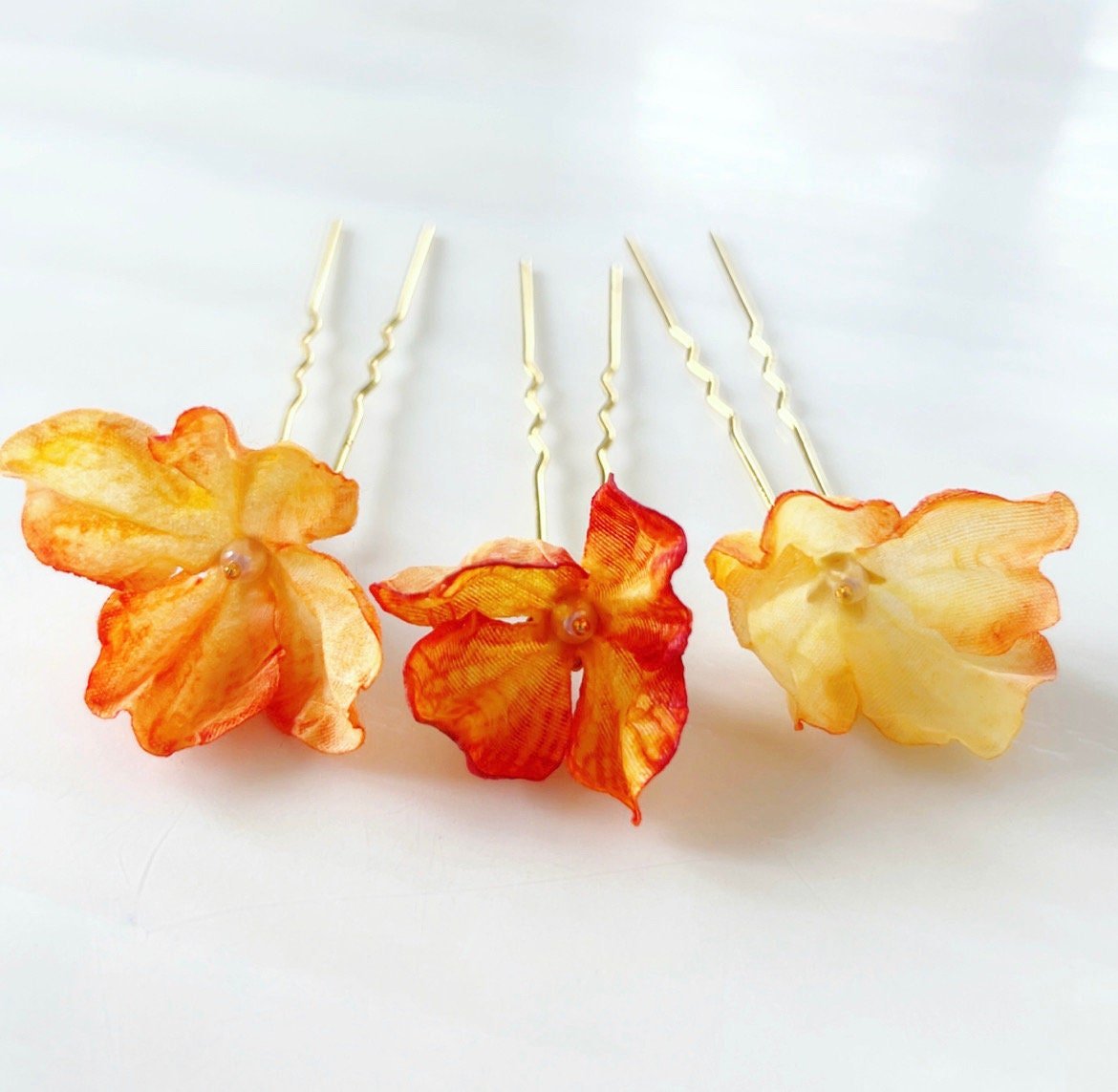 Orange flower hair pins - Petal & Pearl