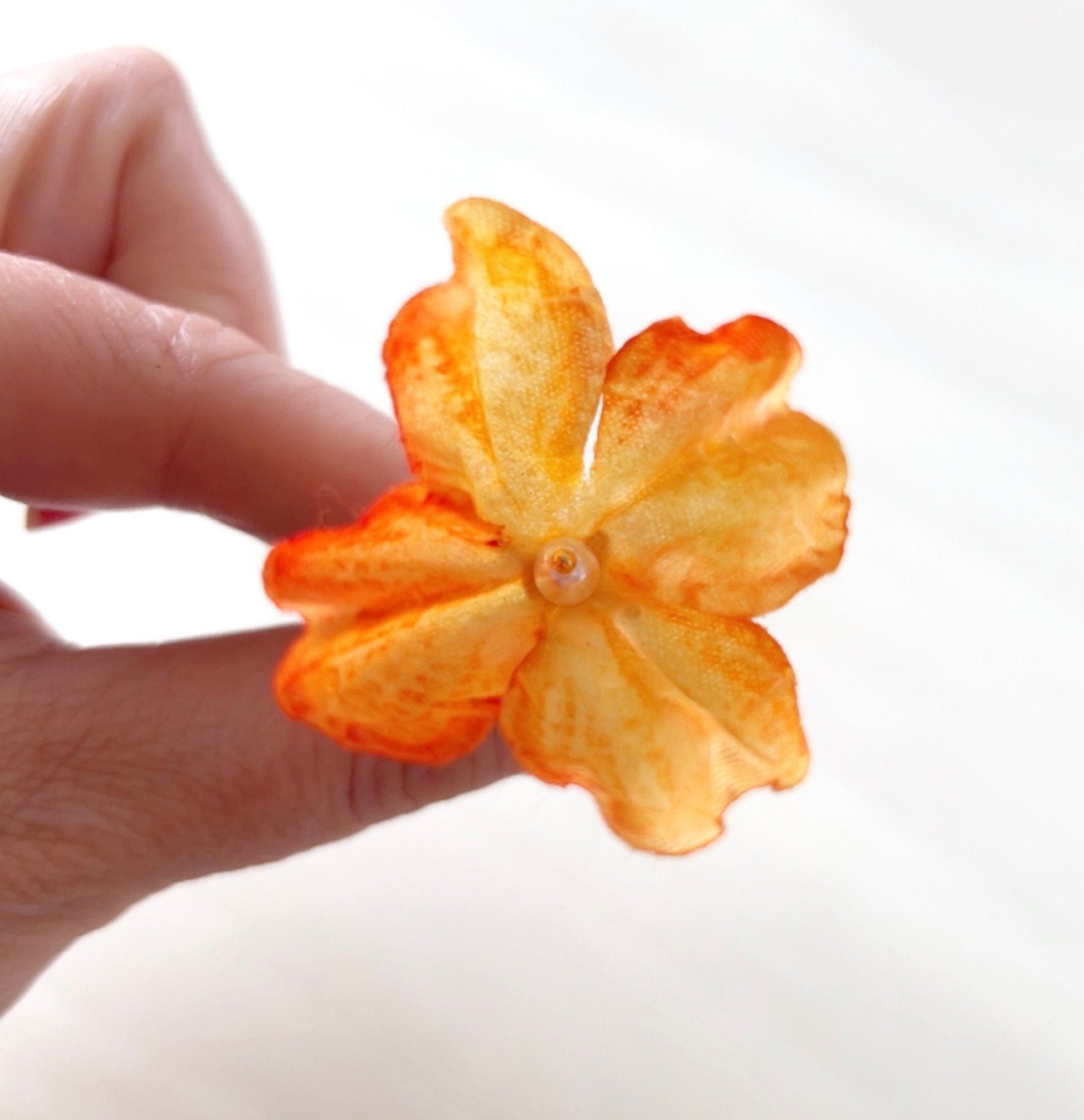 Orange flower hair pins - Petal & Pearl