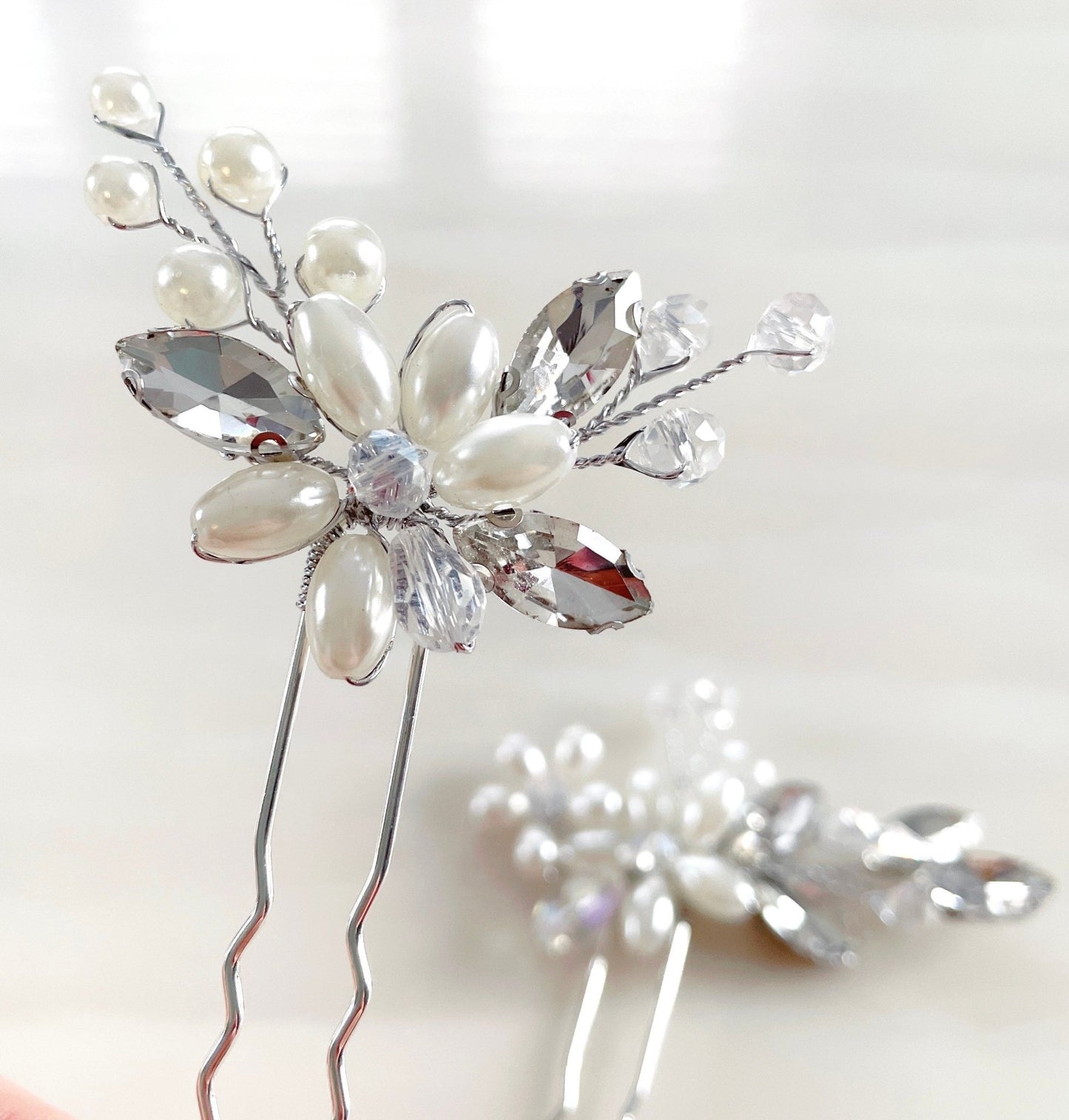 Pearl and crystal hair pins - Petal & Pearl