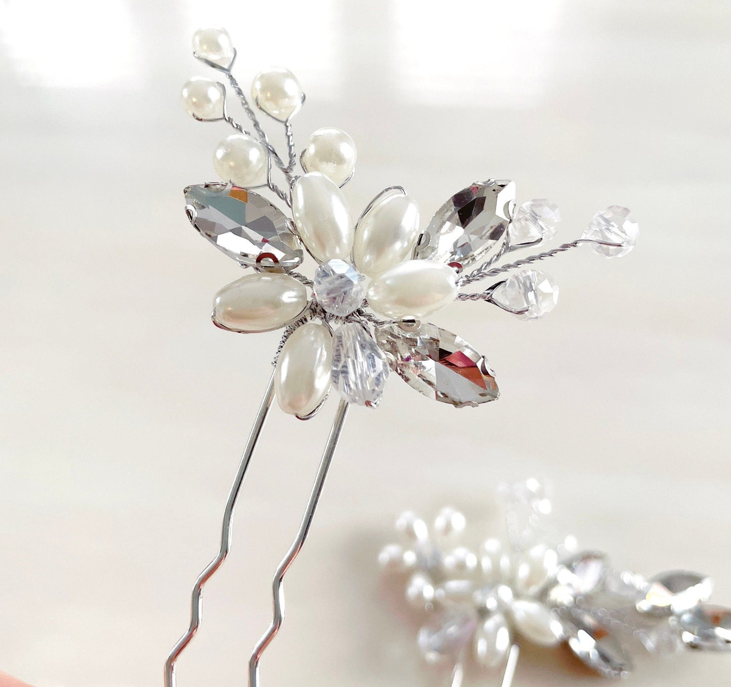 Pearl and crystal hair pins - Petal & Pearl