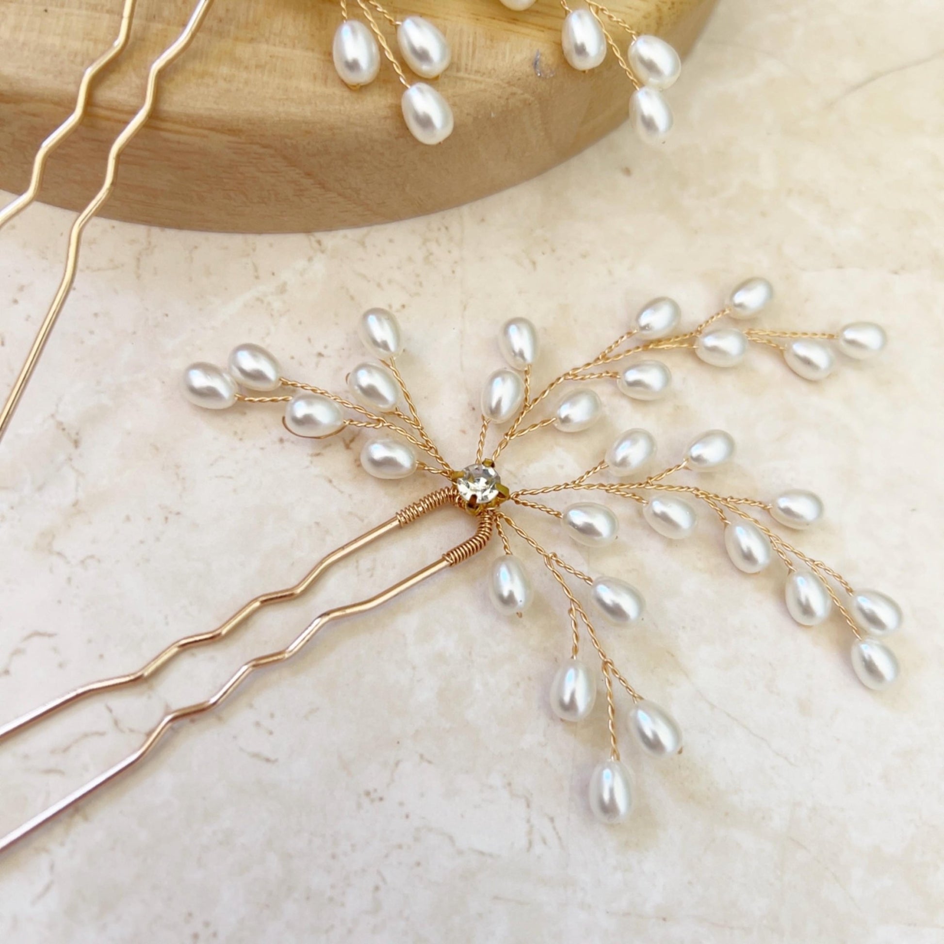 Pearl bridal hair pins - Petal & Pearl