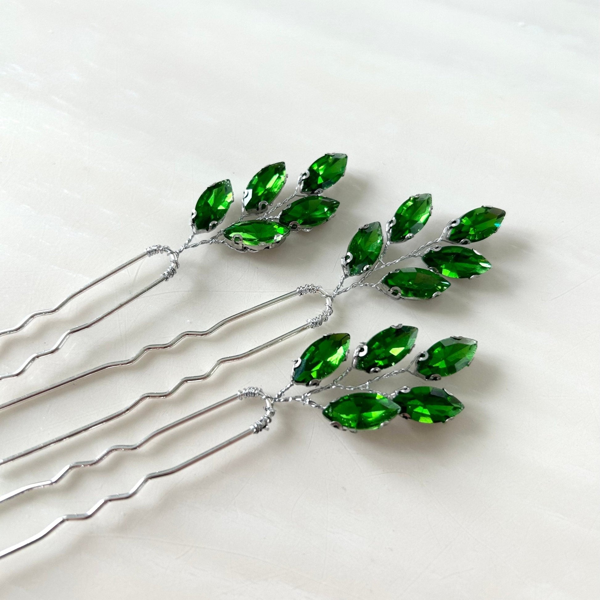 Peridot green crystal hair pins - Petal & Pearl