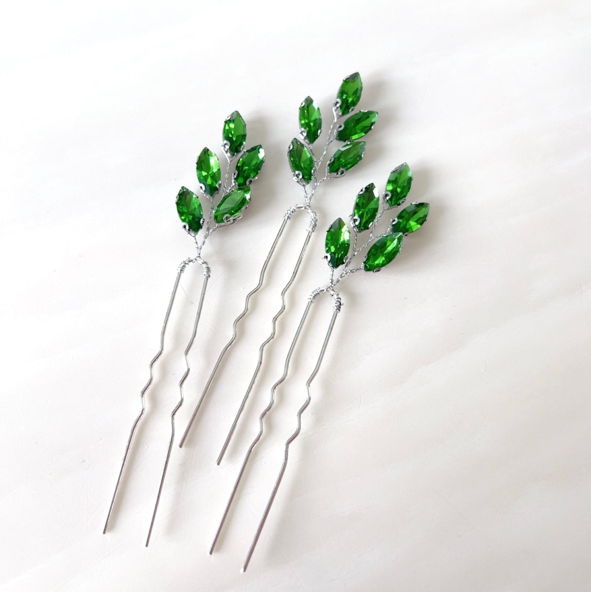 Peridot green crystal hair pins - Petal & Pearl