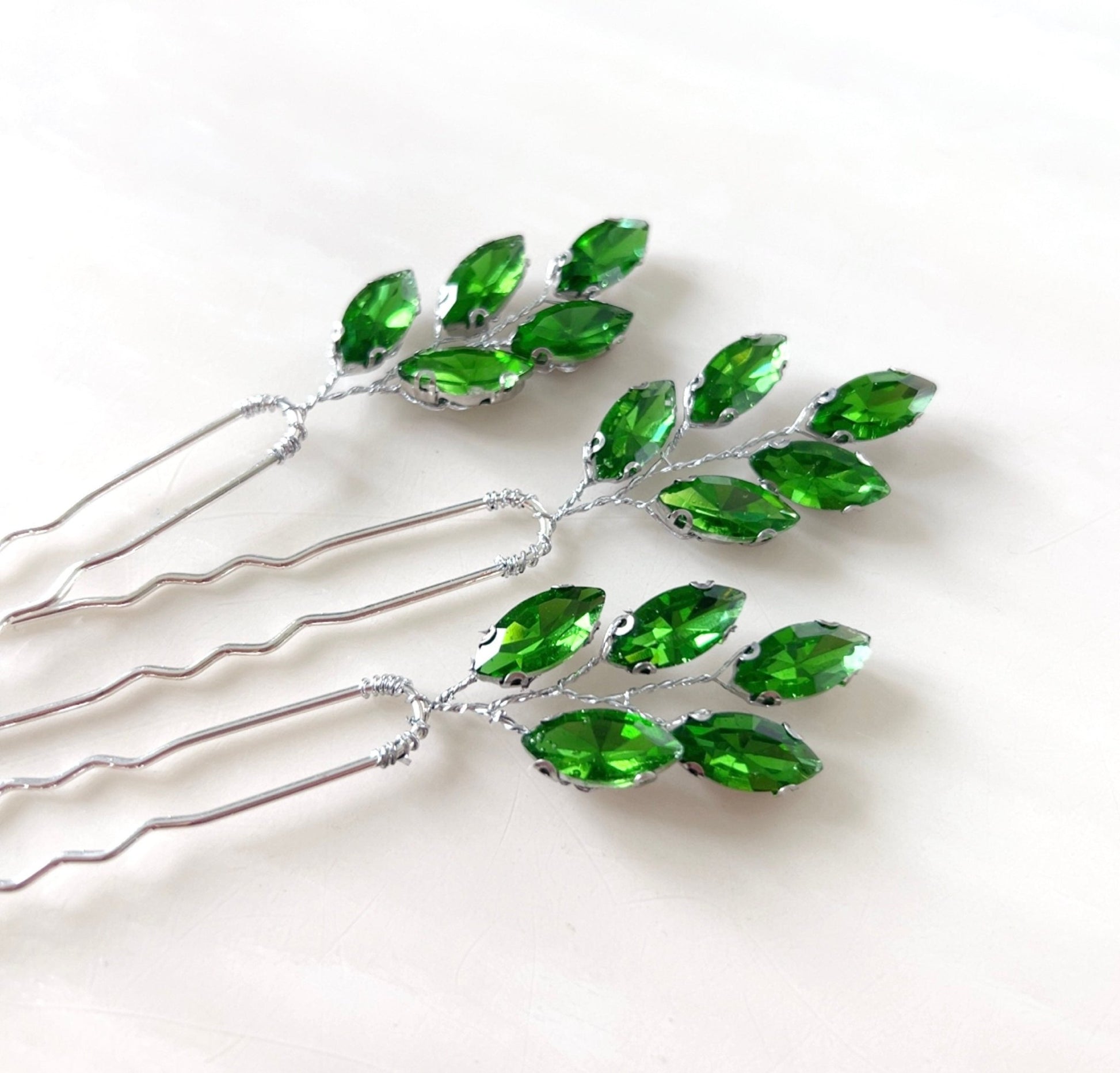 Peridot green crystal hair pins - Petal & Pearl