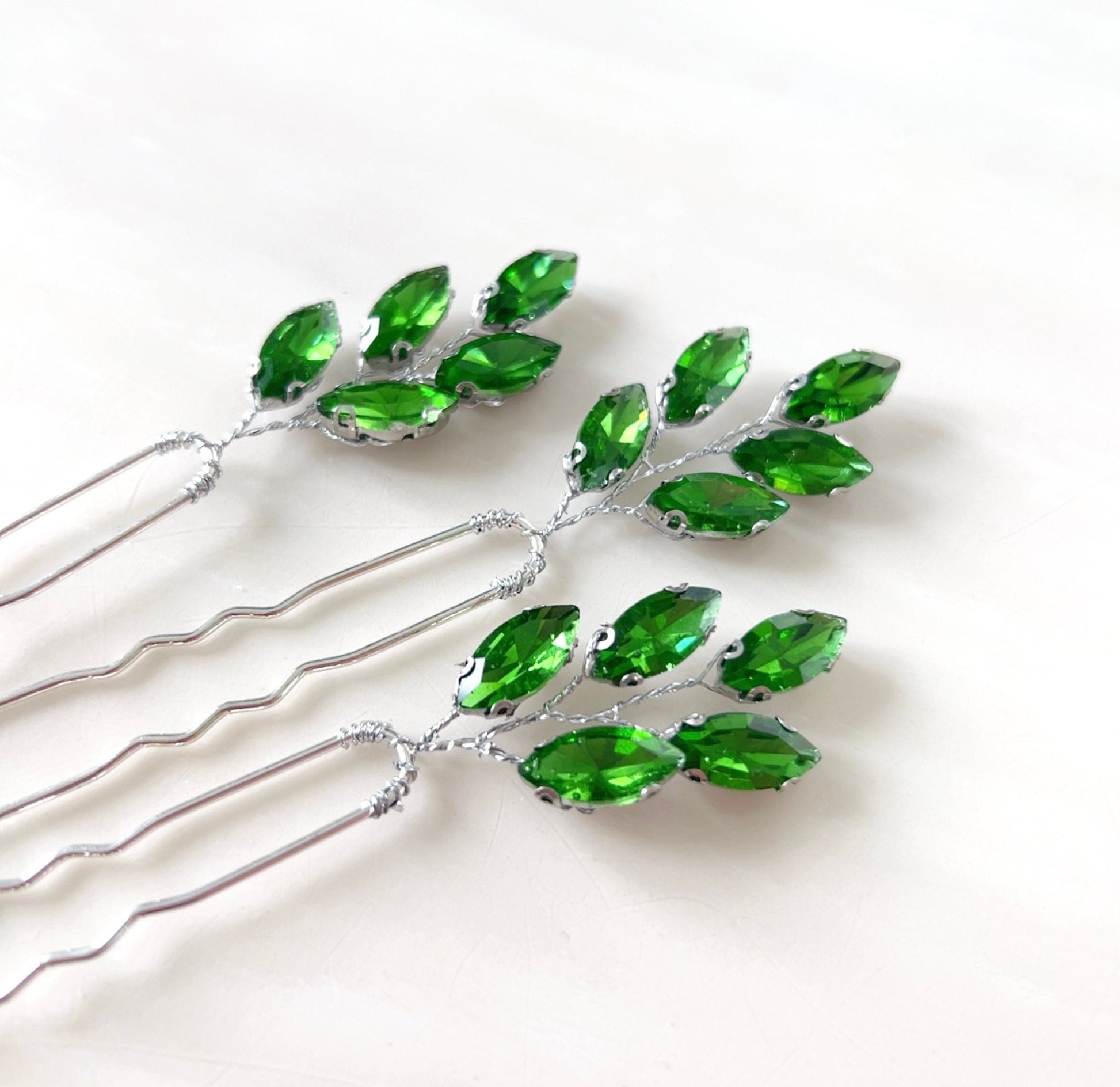 Peridot green crystal hair pins - Petal & Pearl
